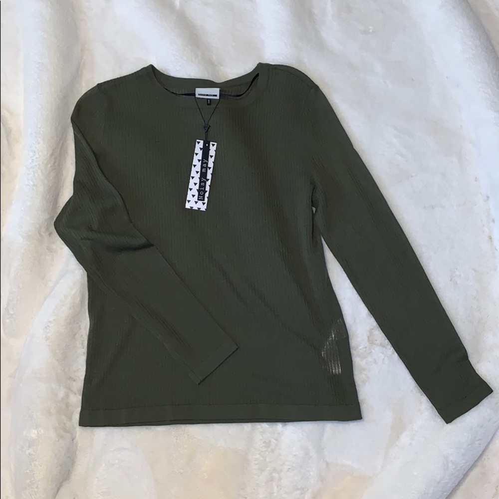 Olive green knit light sweater Dillard’s brand